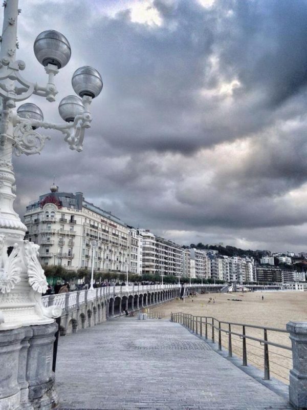  San Sebastian Donostia sisters and the city