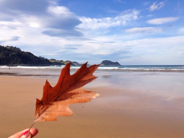 Zarautz sisters and the city