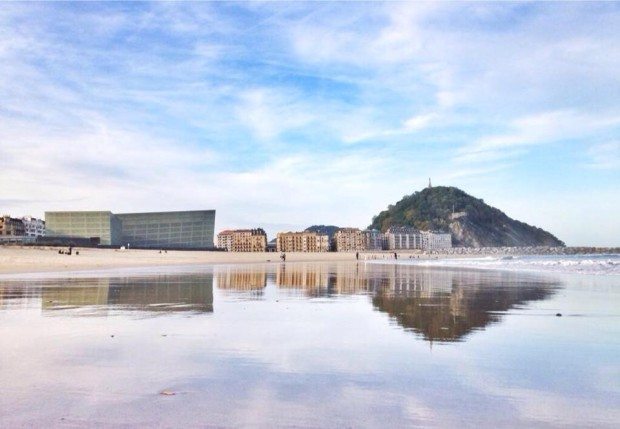 Zurriola Kursaal San Sebastian Donostia sisters and the city