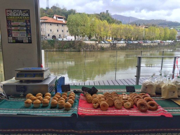 Tolosa sisters and the city