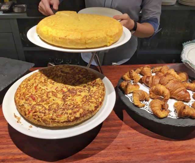 Desayunos en San Sebastian Desayunar en San Sebastian Donostia tortilla de patata café