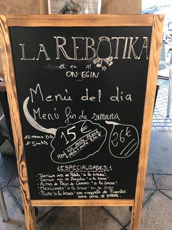 La Rebotika San Sebastián Donostia Brasa Tortilla a la brasa Arroces Arroz a la brasa Pulpo Comer o cenar en terraza 