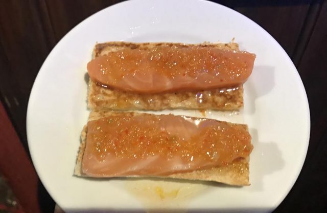 Tosta de salmón Cervecería Etxeberria Cañas cerveza zuritos El elegante Donostia San Sebastian