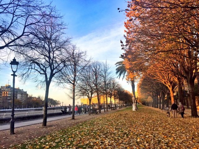 exploring-the-city-paseo-de-francia